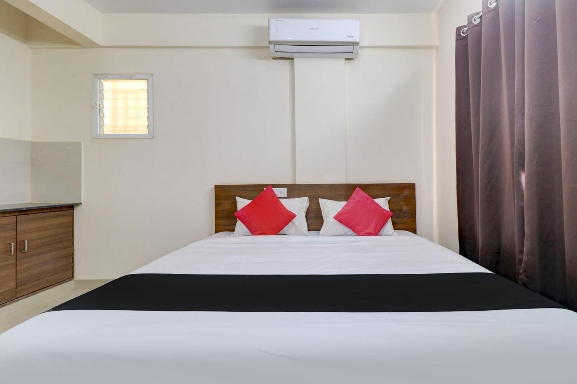 Oyo Hotel Elite Lifestyle Red Rose Near 7D Voyage 班加罗尔 外观 照片